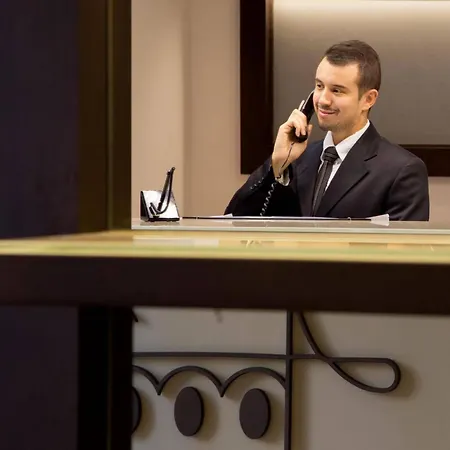 Dei Mille ホテル 3*